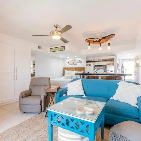 Stunning Ocean Views Steps From The Beach With Pool! Fabulous 4Th Floor Studio! New Smyrna Beach Exterior photo